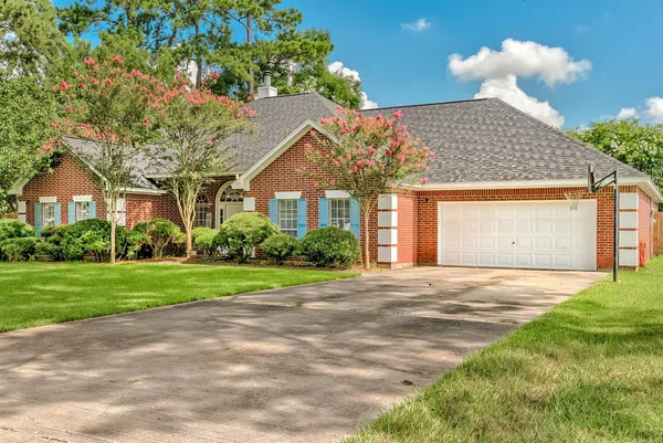 $399,000 | 280 Brookhollow Street, Vidor, TX 77662