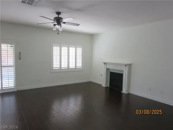 $3,900 | 499 Holly Hunt Street, Henderson, NV 89052