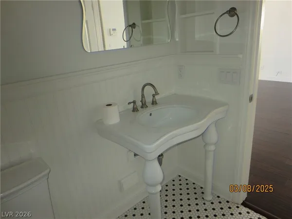 $3,900 | 499 Holly Hunt Street, Henderson, NV 89052