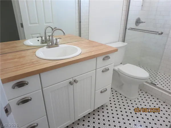 $3,900 | 499 Holly Hunt Street, Henderson, NV 89052