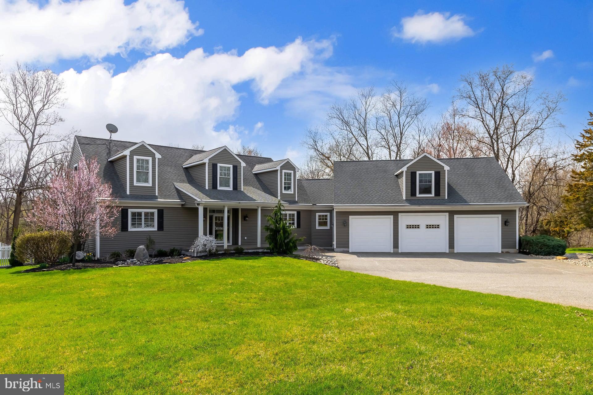 261 Back Creek Road Swedesboro, NJ 08085 - Photo 1 of 24 Front of home