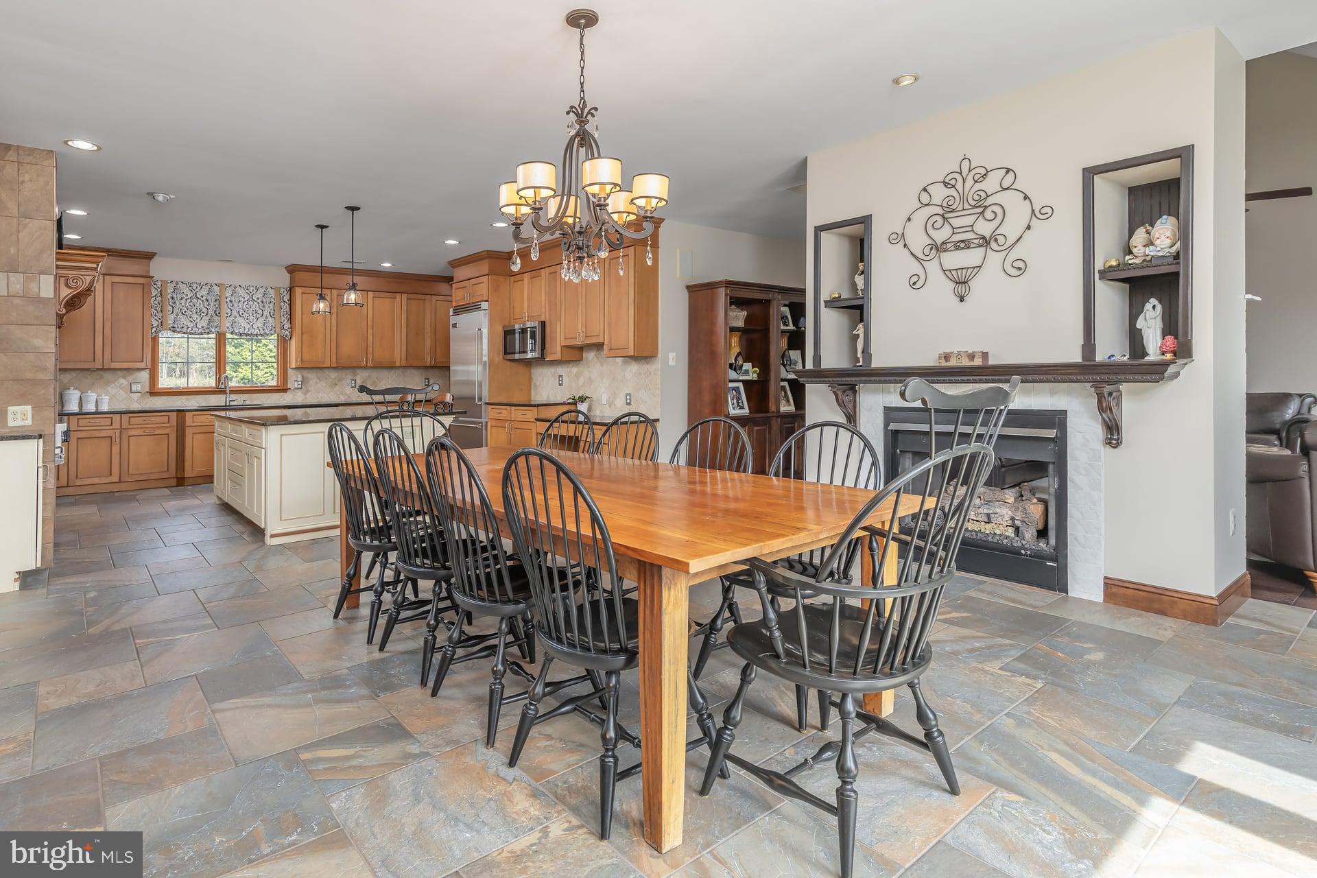 261 Back Creek Road Swedesboro, NJ 08085 - Photo 12 of 24 Dining Room
