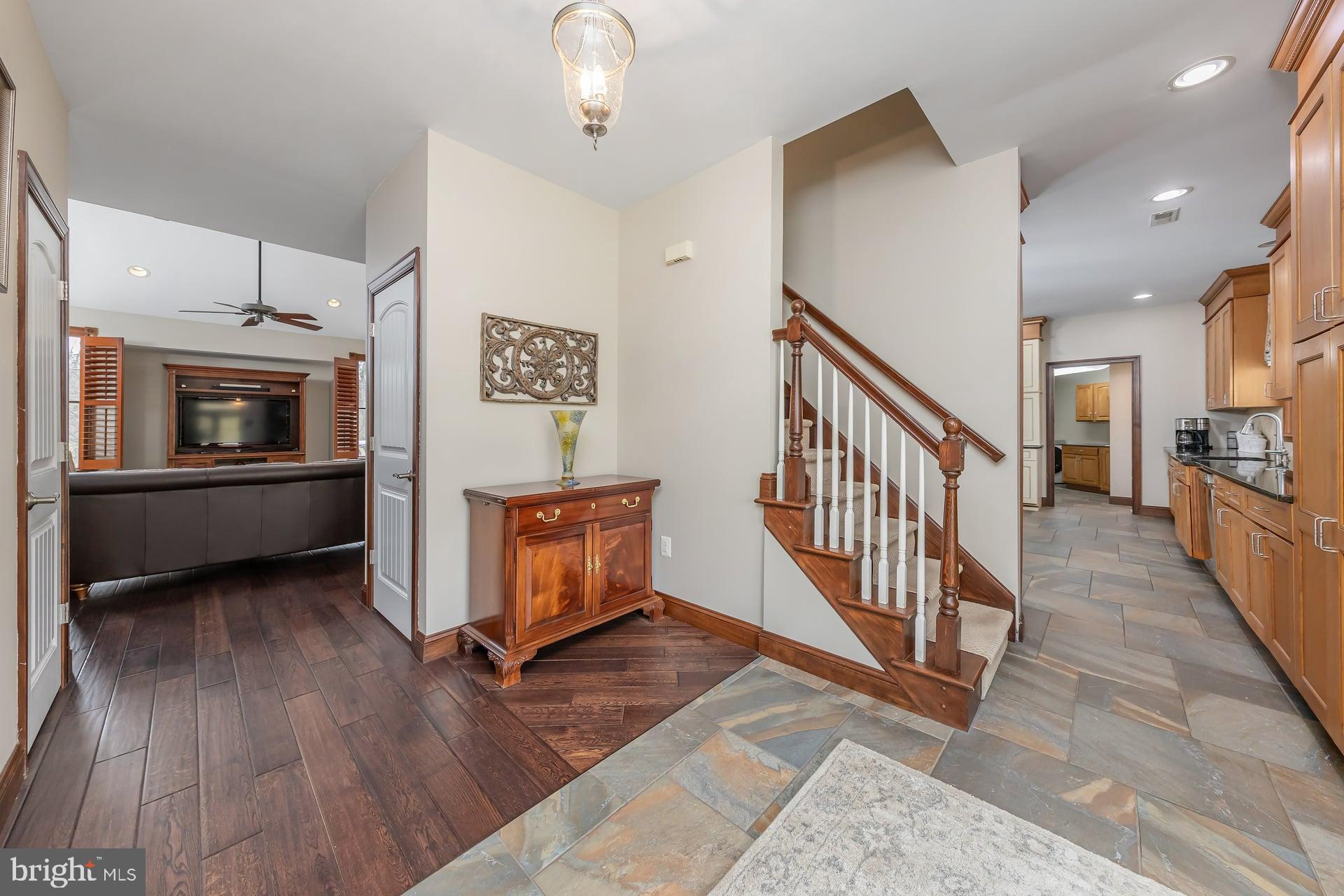 261 Back Creek Road Swedesboro, NJ 08085 - Photo 7 of 24 Foyer