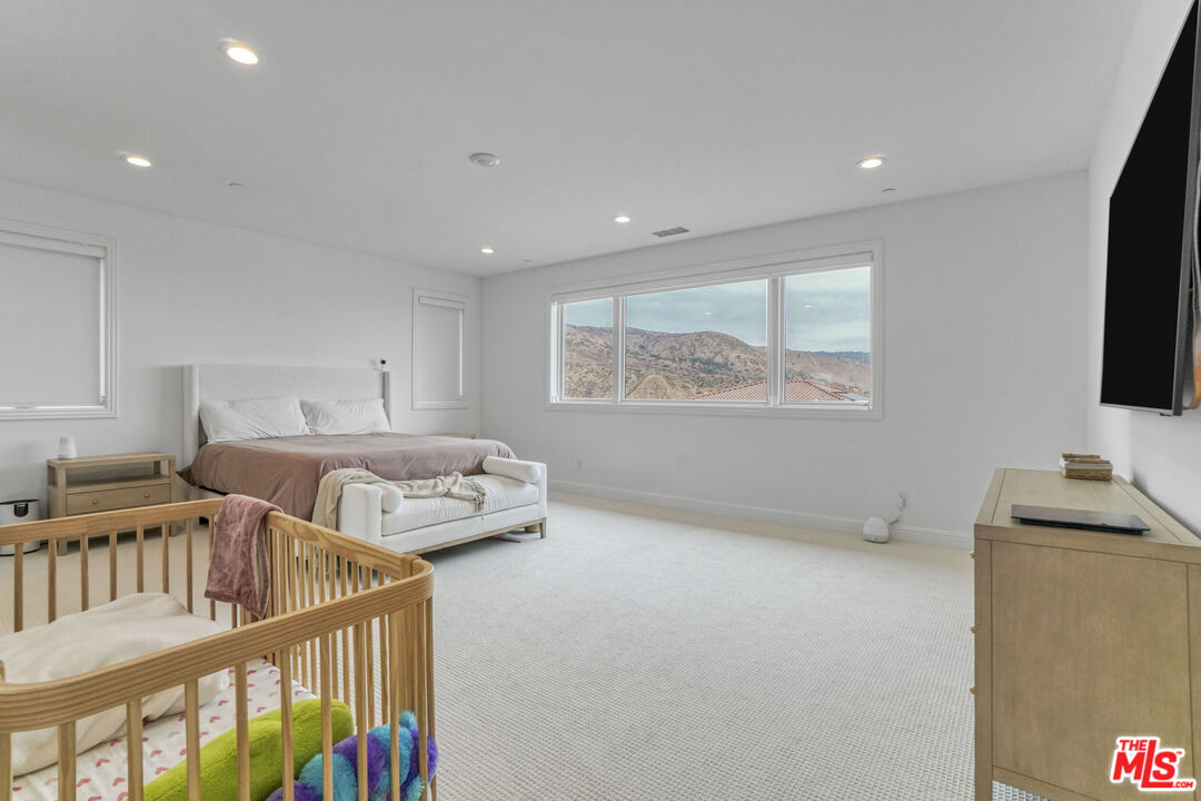 20150 Galway Lane Porter Ranch, CA 91326 - Photo 22 of 34