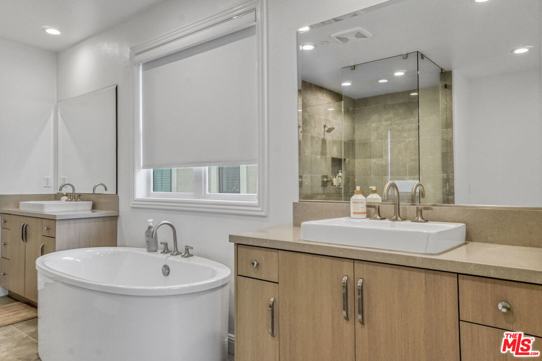 20150 Galway Lane Porter Ranch, CA 91326 - Photo 24 of 34