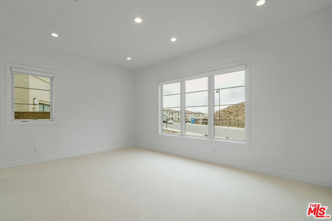 20150 Galway Lane Porter Ranch, CA 91326 - Photo 6 of 34