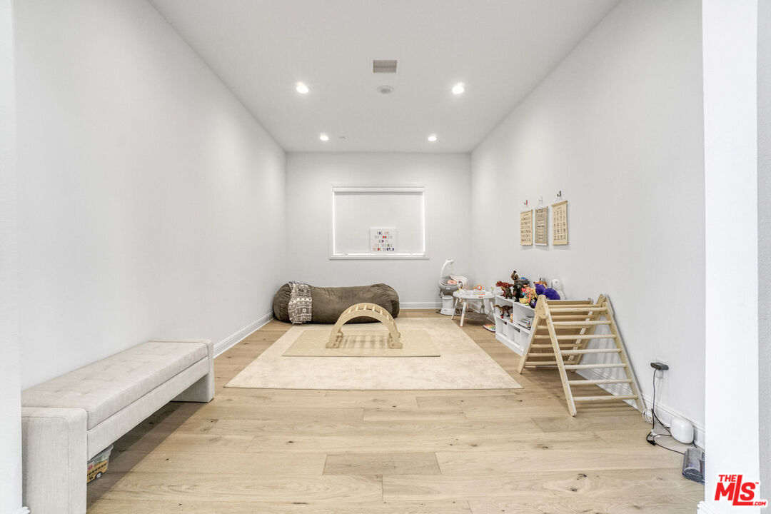 20150 Galway Lane Porter Ranch, CA 91326 - Photo 9 of 34