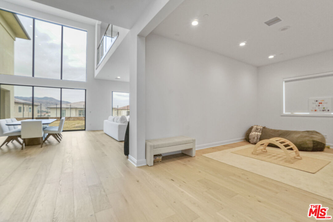 20150 Galway Lane Porter Ranch, CA 91326 - Photo 10 of 34