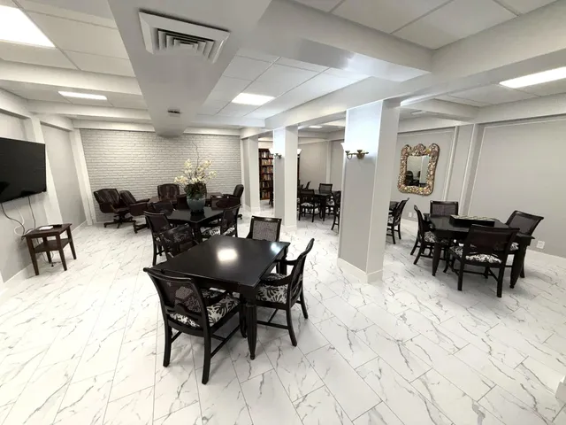 $4,000 | 2860 South Ocean Boulevard, Unit 415, Palm Beach, FL 33480