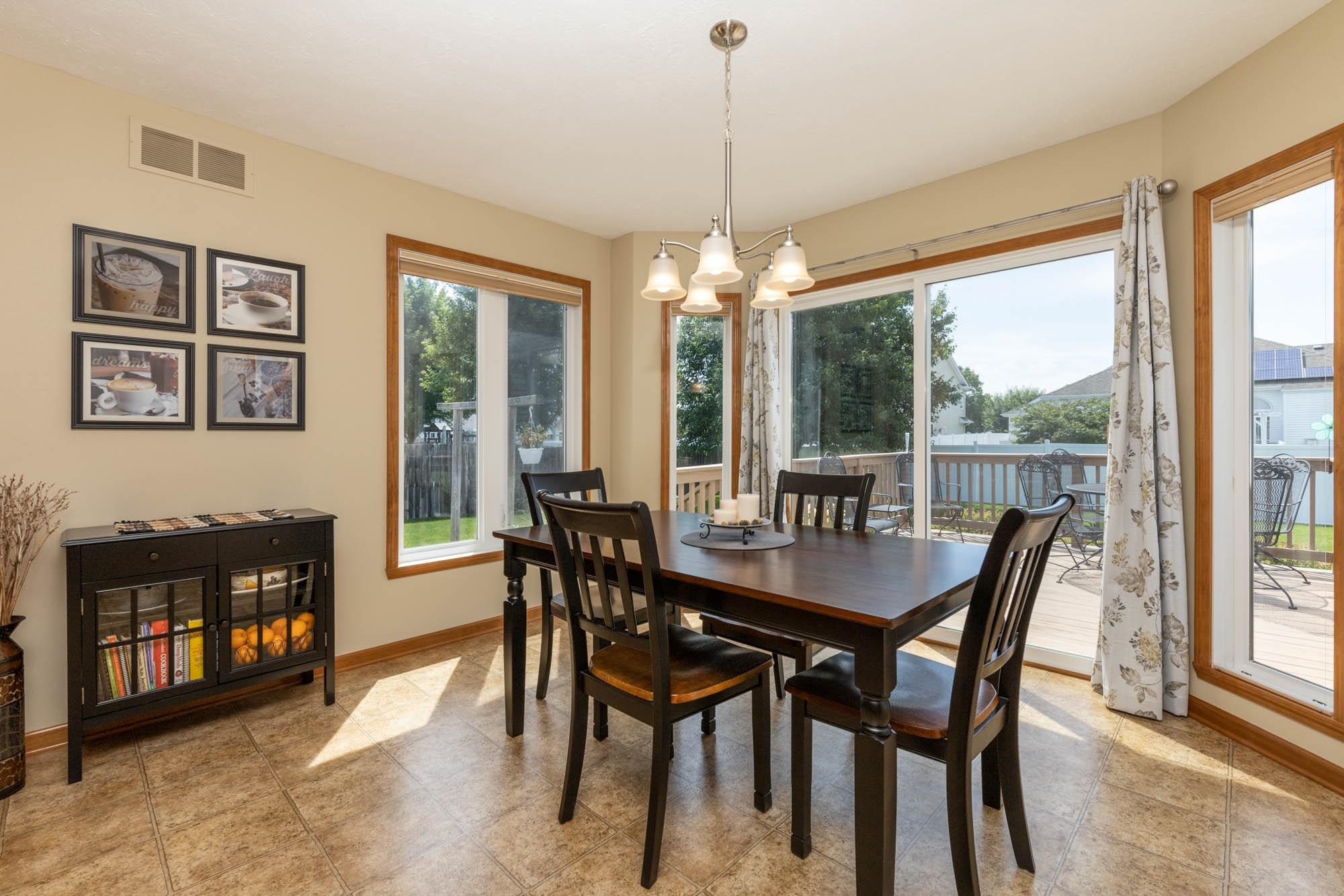 2021 Sawyer Road Belvidere, IL 61008 - Photo 12 of 29 Gallery Image 12