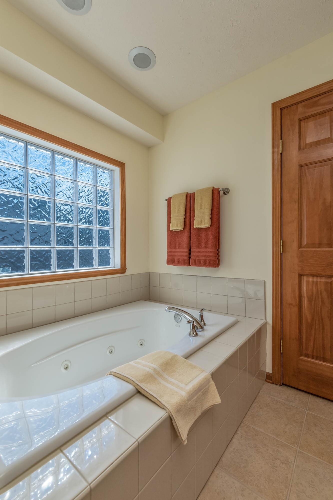 2021 Sawyer Road Belvidere, IL 61008 - Photo 18 of 29 Gallery Image 18