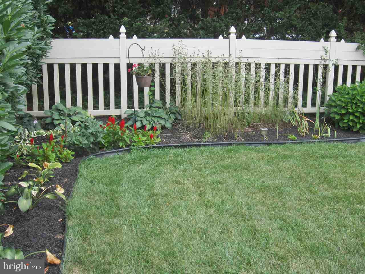 2985 Raintree Road York, PA 17404 - Photo 8 of 19 Gallery Image 8