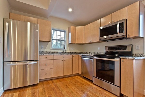 3 Edgehill Road Saugus, MA 01906 - Photo 6 of 21 Gallery Image 6