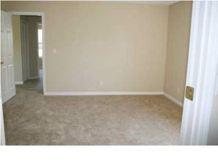 9736 Clippinger Road Evansville, IN 47725 - Photo 11 of 18 Gallery Image 11