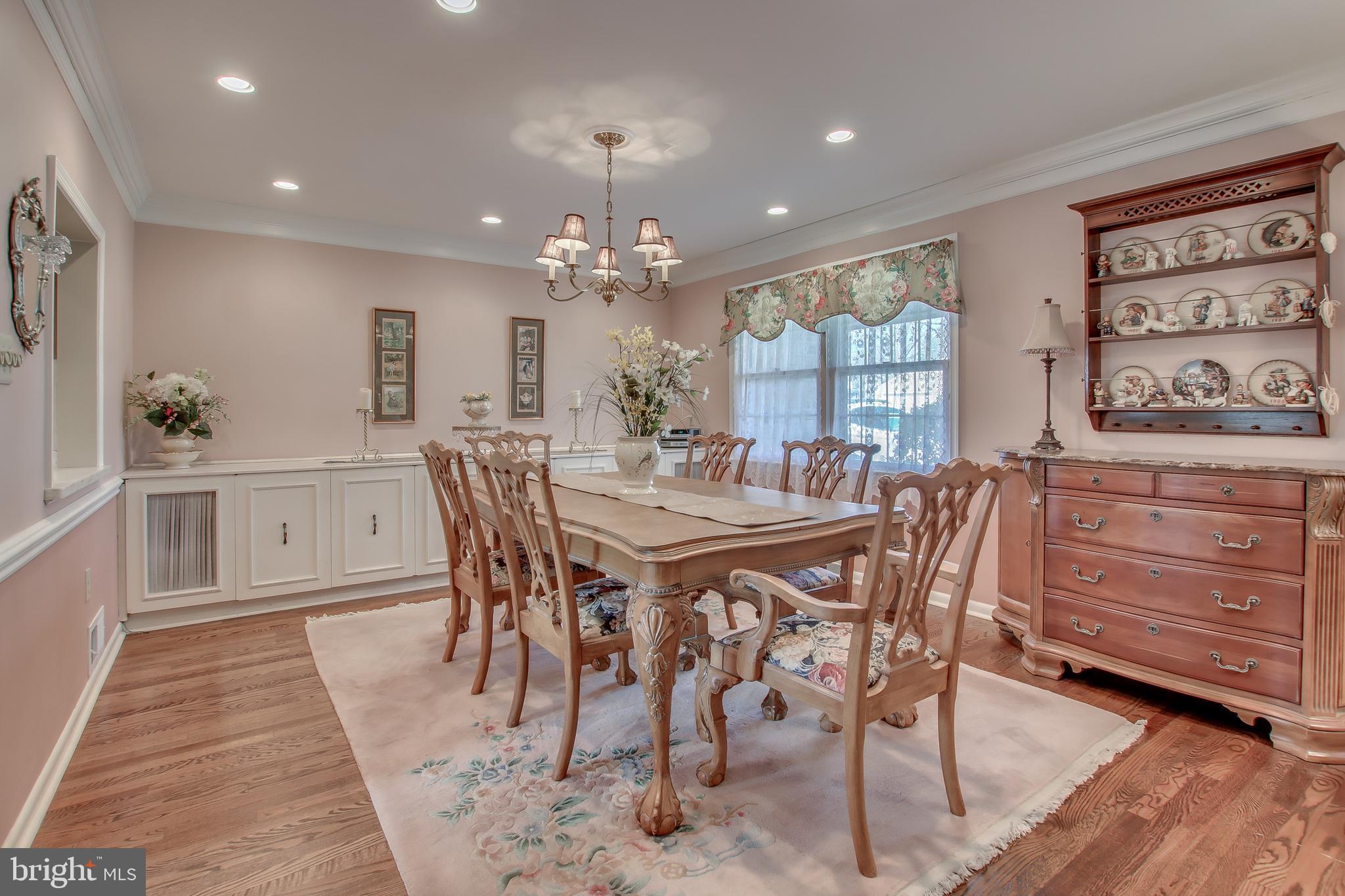 909 Lanyard Road Yardley, PA 19067 - Photo 15 of 50 Formal Dining