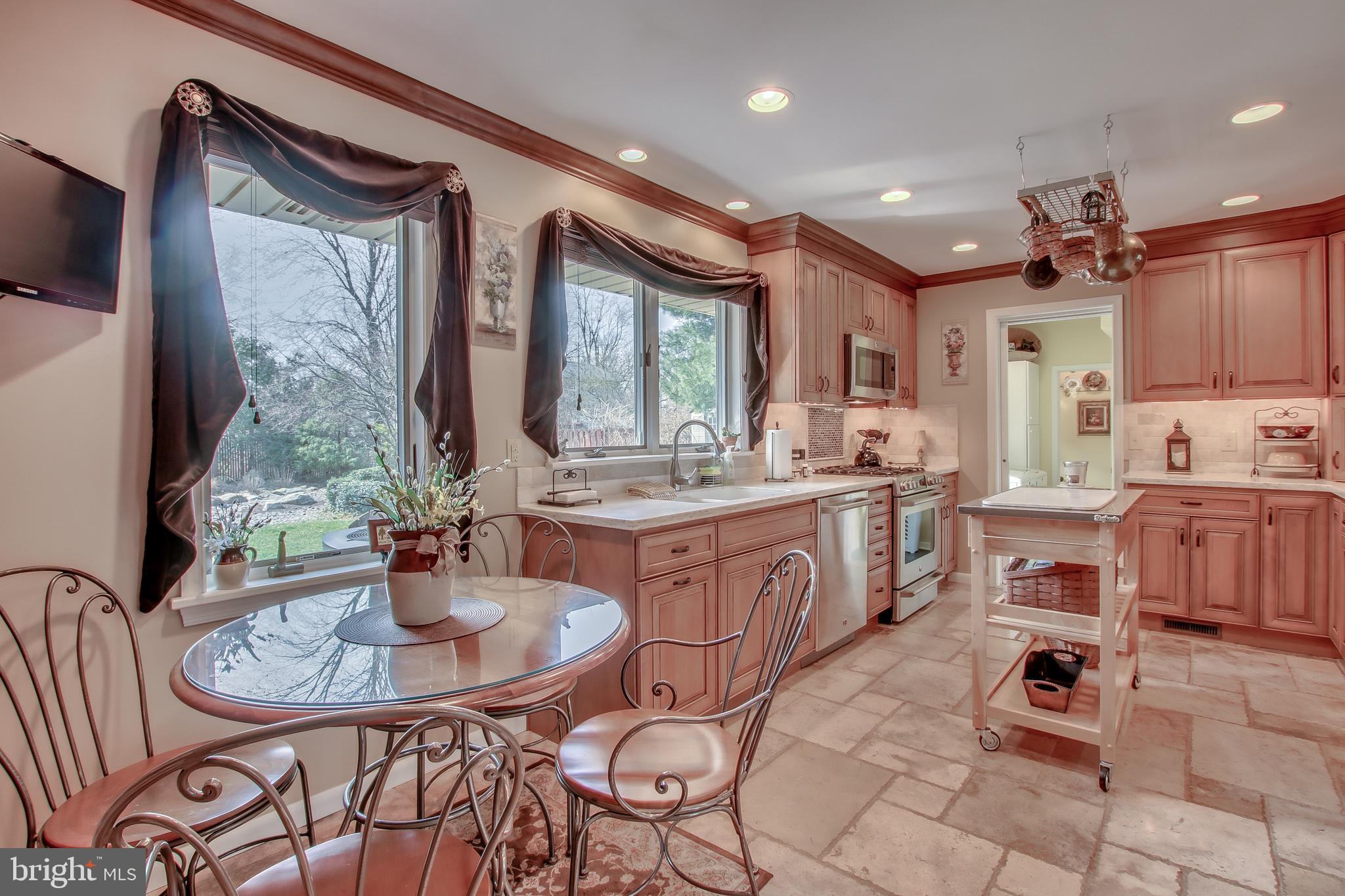 909 Lanyard Road Yardley, PA 19067 - Photo 18 of 50 Kitchen
