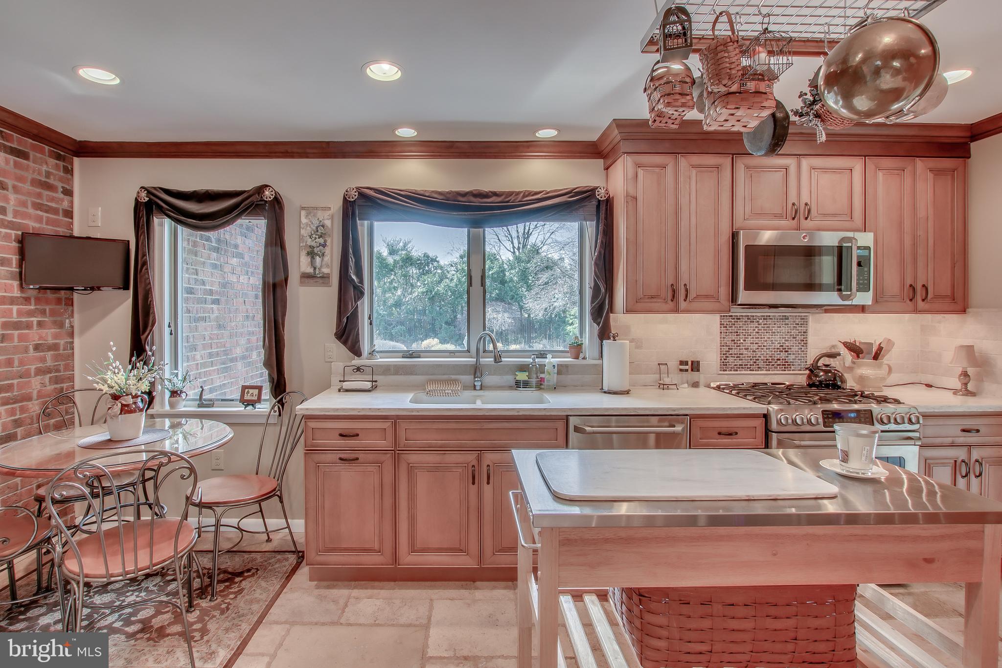 909 Lanyard Road Yardley, PA 19067 - Photo 20 of 50 Kitchen