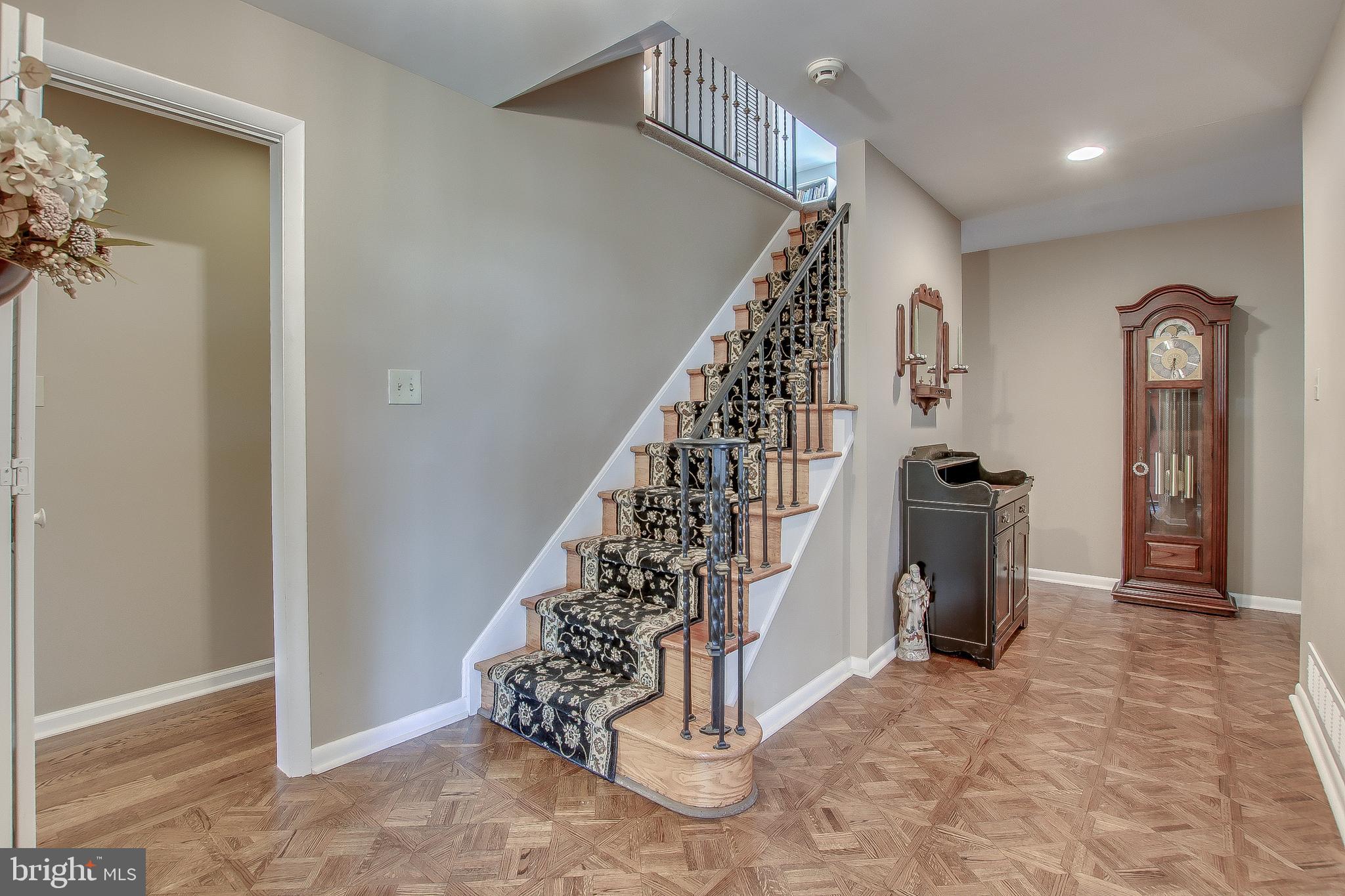 909 Lanyard Road Yardley, PA 19067 - Photo 10 of 50 Foyer