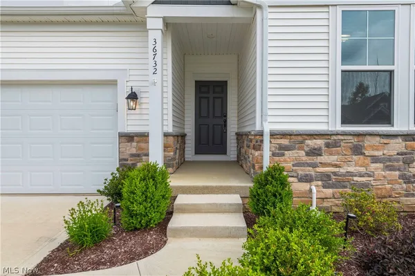 $514,999 | 36732 Appian Way, North Ridgeville, OH 44039