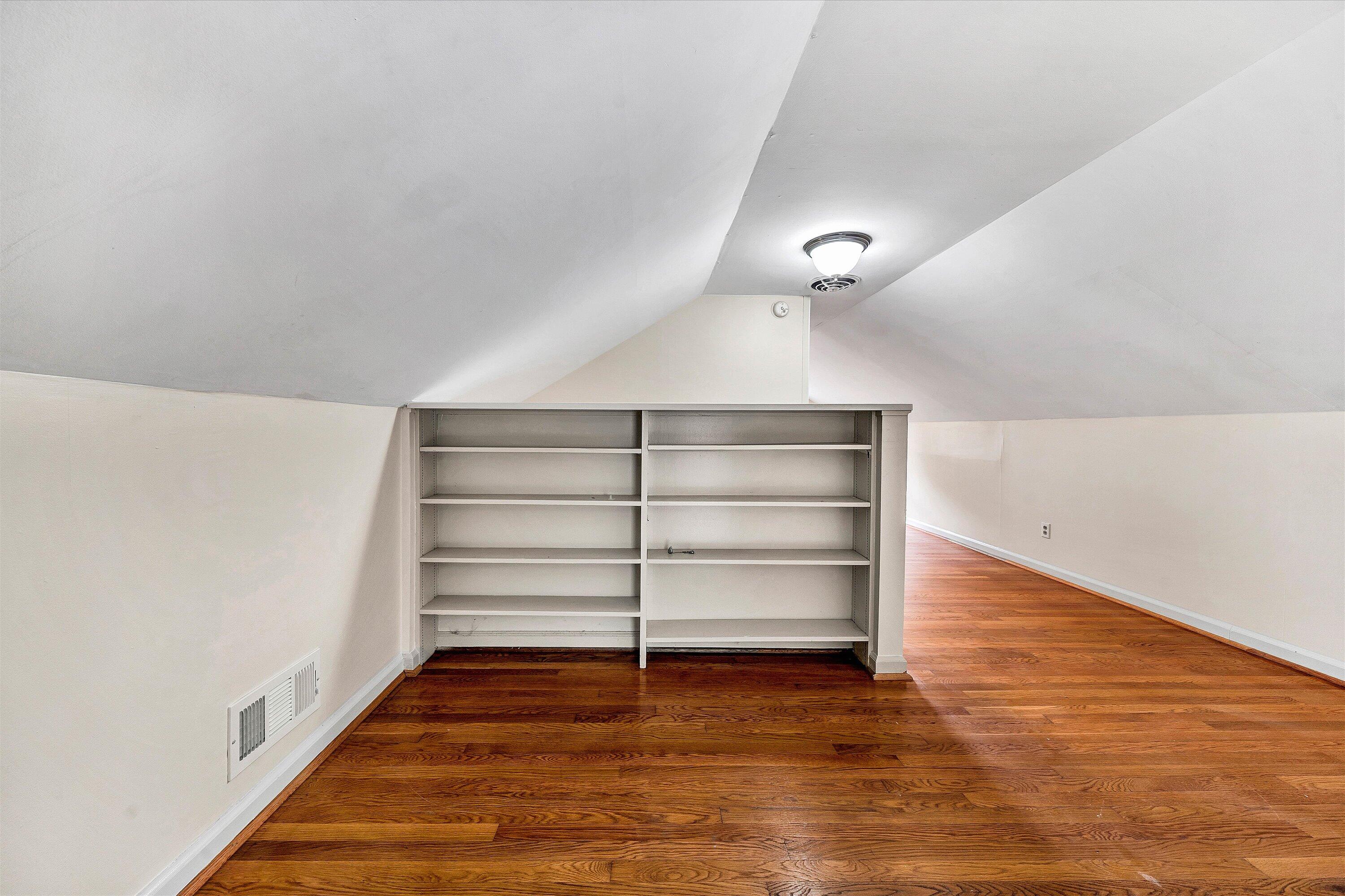 2018 York Road Southwest Roanoke, VA 24015 - Photo 24 of 31 Upper Bedroom-5_2018_York