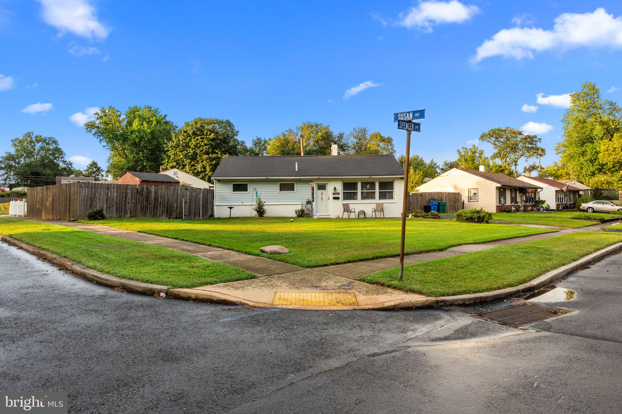 1901 Spencer Drive Croydon, PA 19021 - Photo 3 of 26