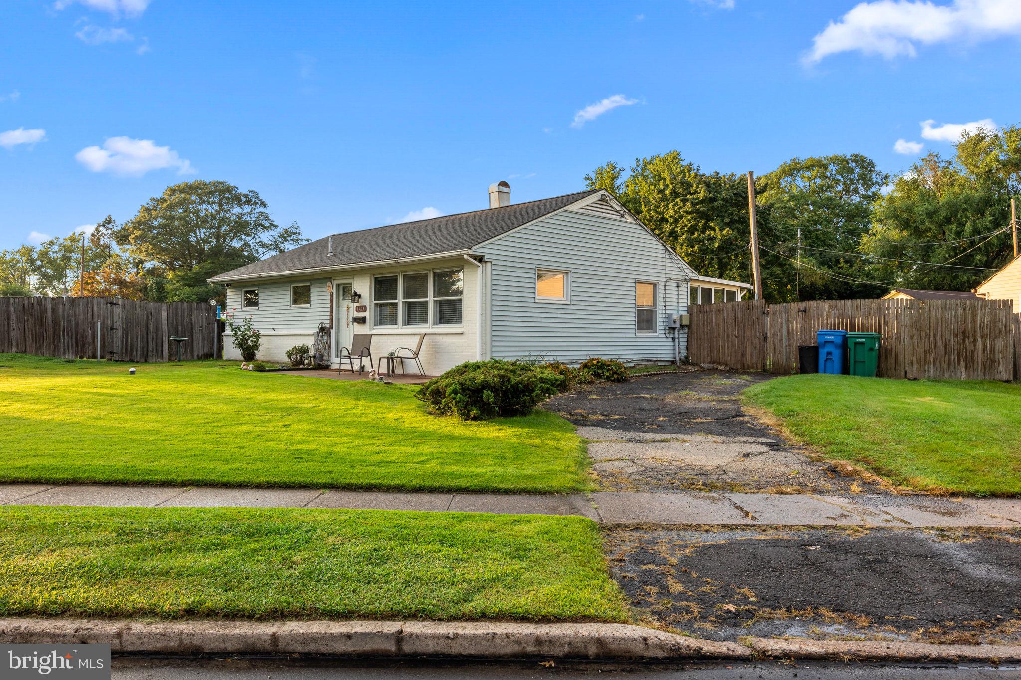 1901 Spencer Drive Croydon, PA 19021 - Photo 4 of 26