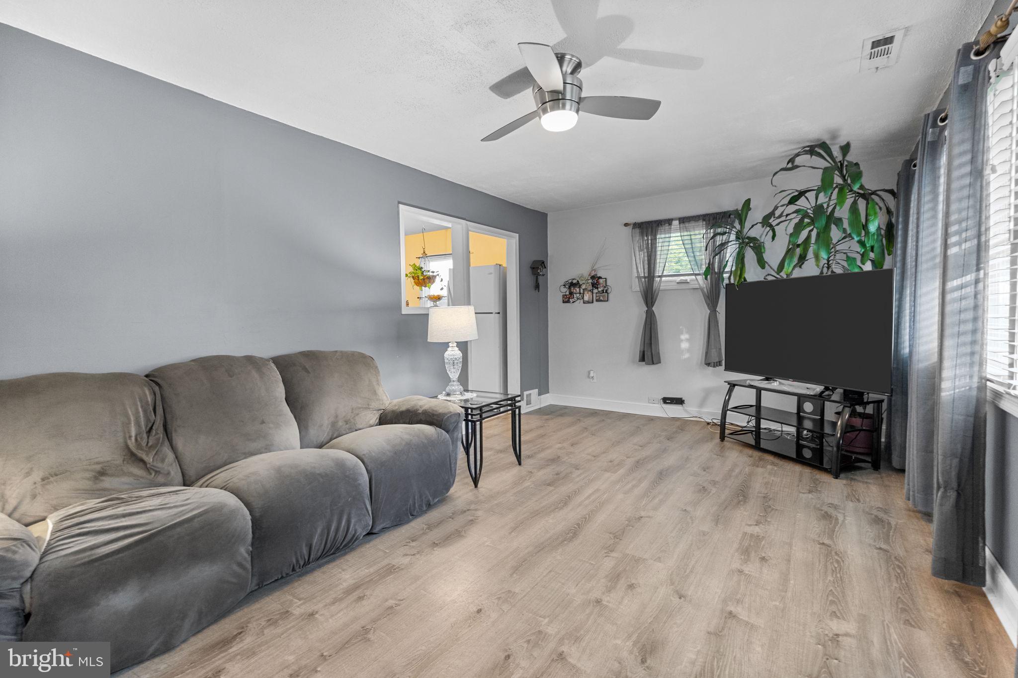 1901 Spencer Drive Croydon, PA 19021 - Photo 6 of 26