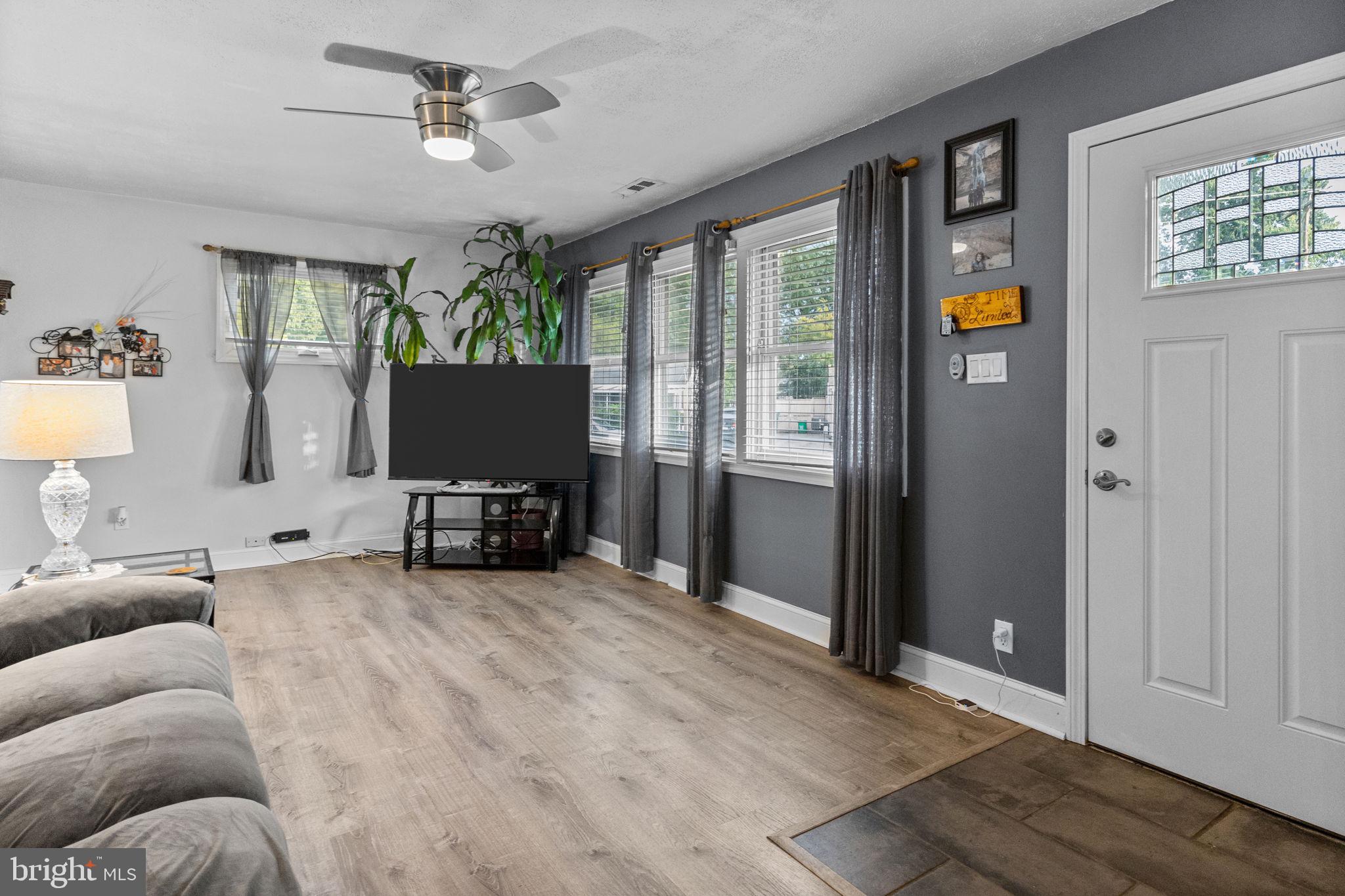 1901 Spencer Drive Croydon, PA 19021 - Photo 7 of 26