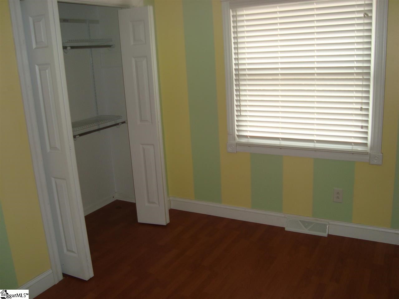 102 Ravensworth Road Taylors, SC 29687 - Photo 3 of 18 Gallery Image 3