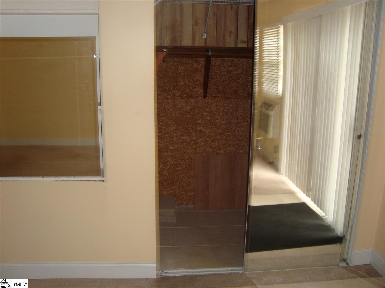 102 Ravensworth Road Taylors, SC 29687 - Photo 10 of 18 Gallery Image 10