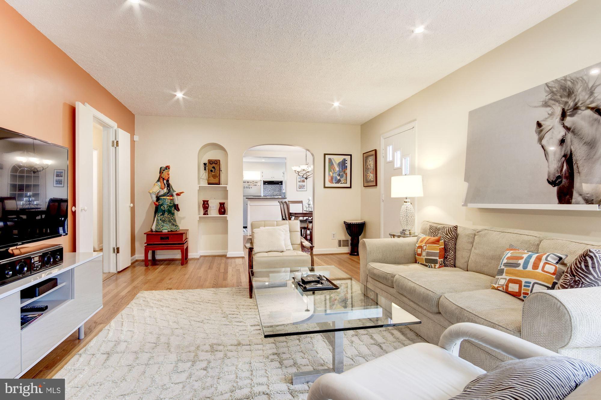 10204 Capitol View Avenue Silver Spring, MD 20910 - Photo 5 of 19 Gallery Image 5