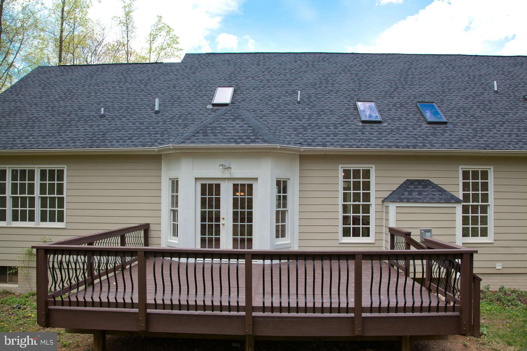21000 Blue Ridge Mountain Road Paris, VA 20130 - Photo 18 of 21 Exterior (Rear)
