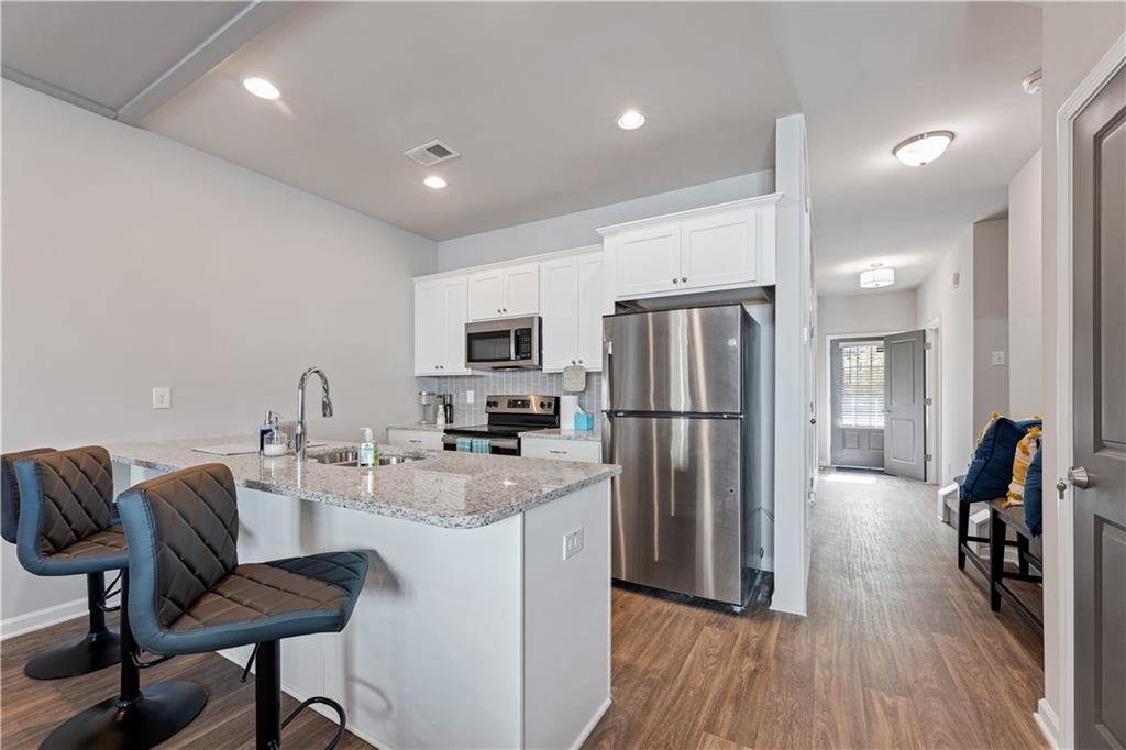 2831 Ridgeview Drive Atlanta, GA 30331 - Photo 4 of 18