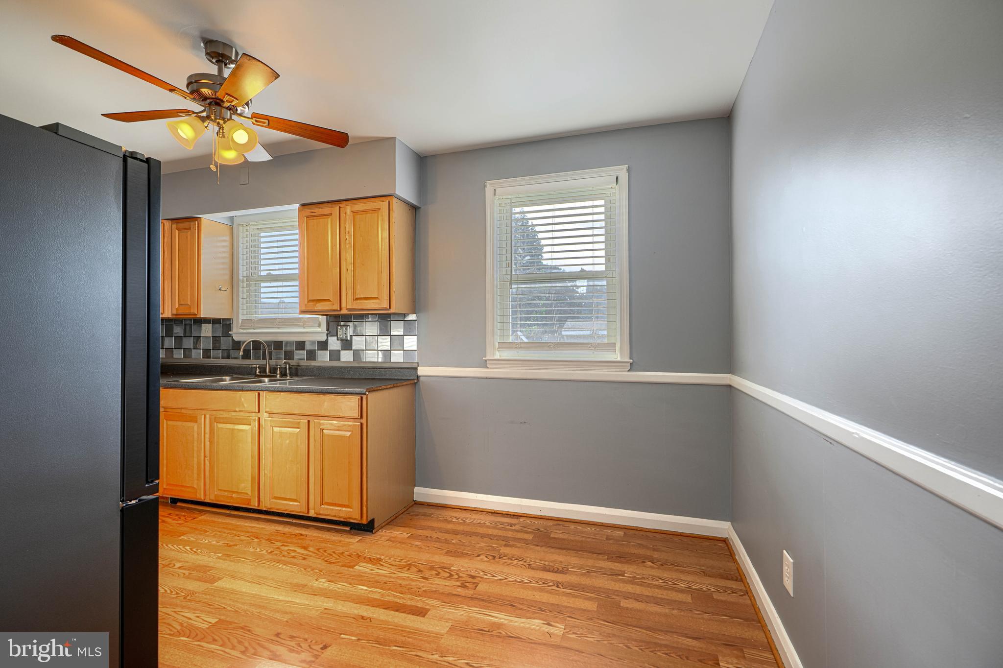 400 Celeste Avenue Baltimore, MD 21221 - Photo 7 of 37
