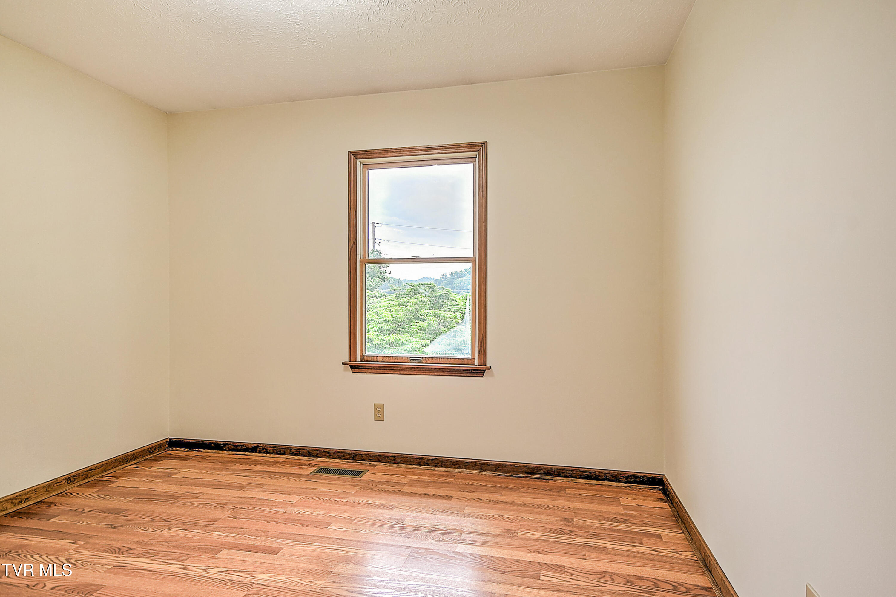 6059 Carters Valley Road Church Hill, TN 37642 - Photo 26 of 36 6059 Carters Way JS-26