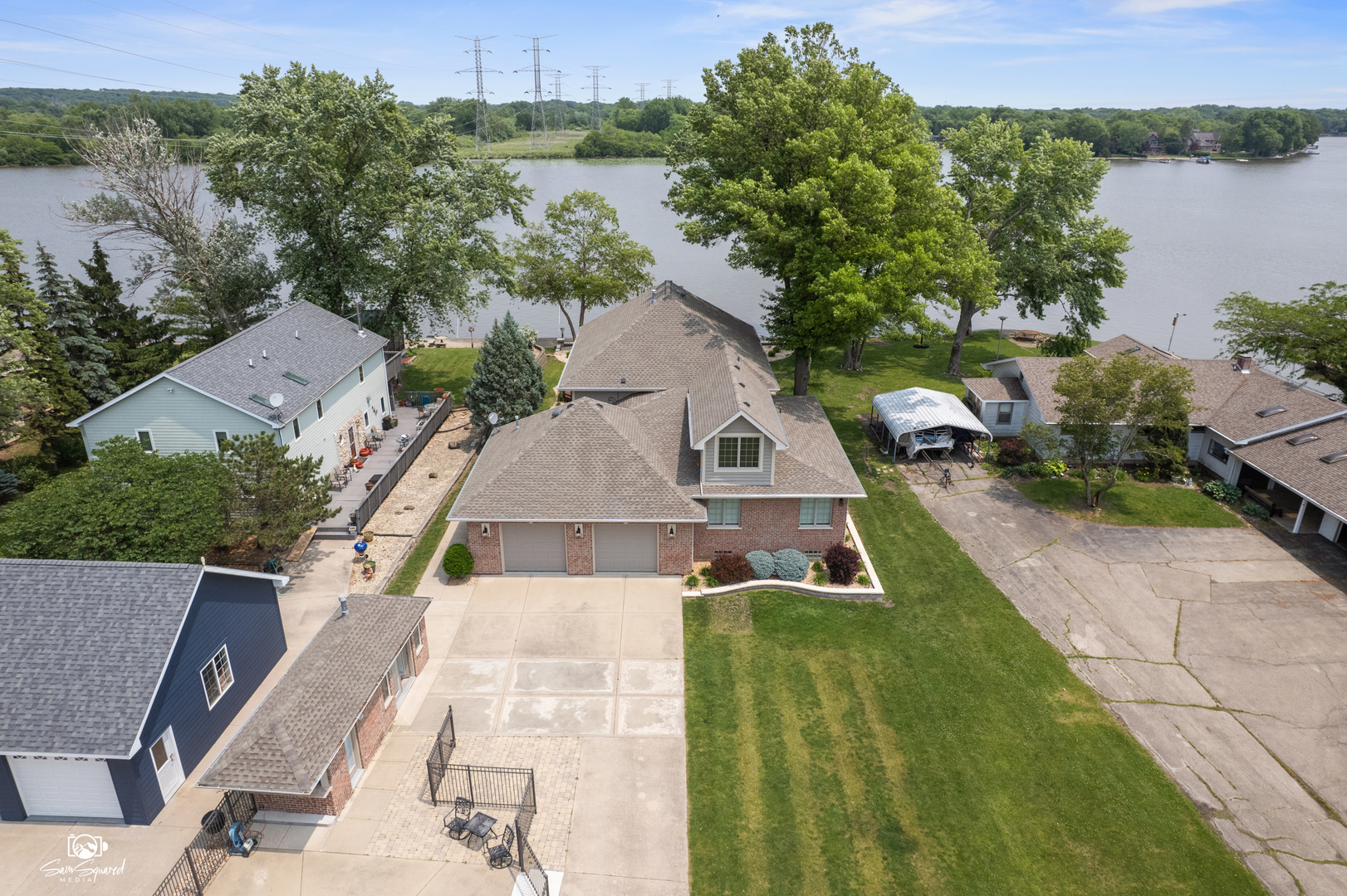 8043 Tamarack Lane Morris, IL 60450 - Photo 51 of 55 a aerial view of a house with a yard