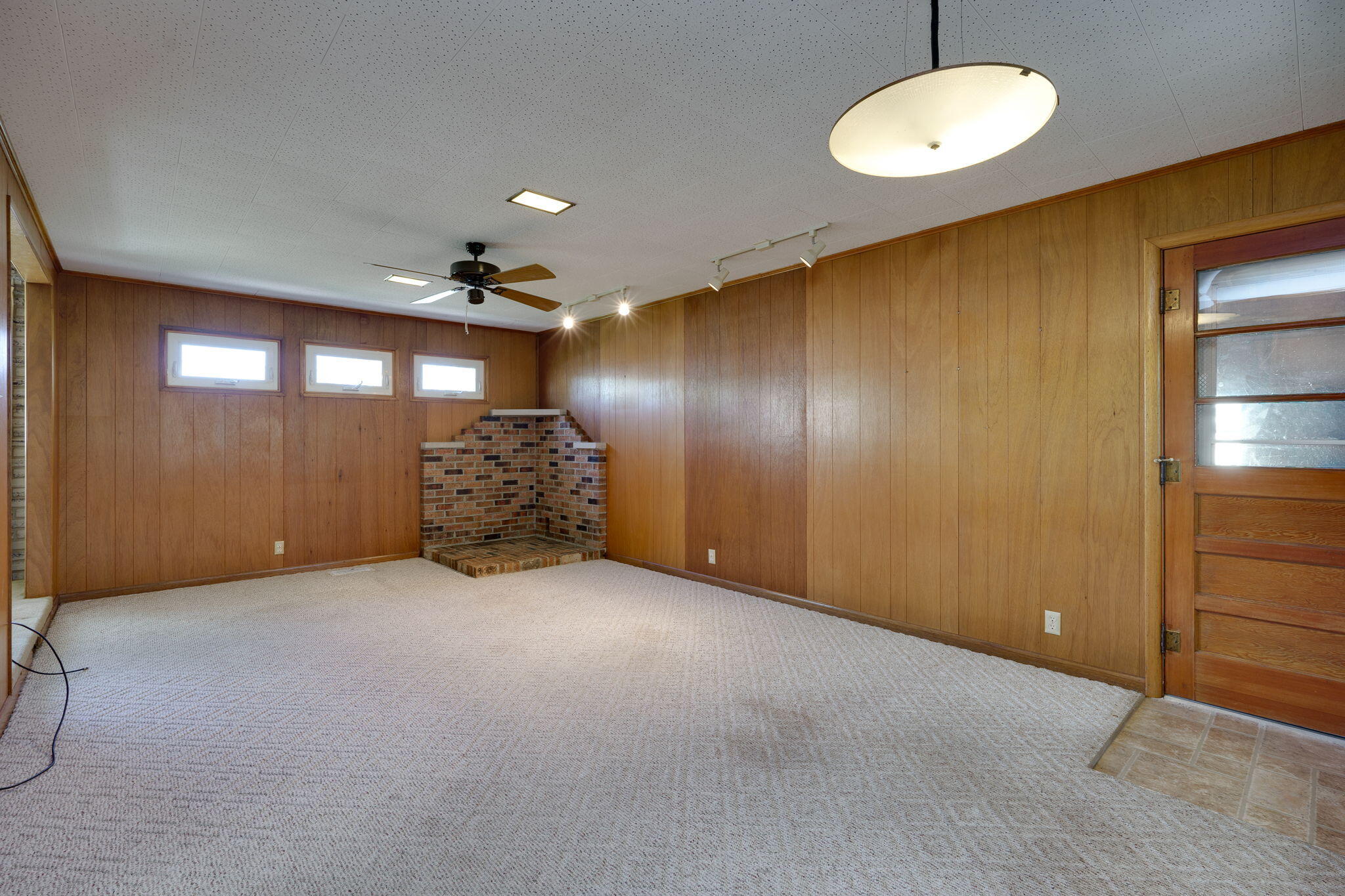 1611 Memorial Drive Springfield, OH 45505 - Photo 13 of 37