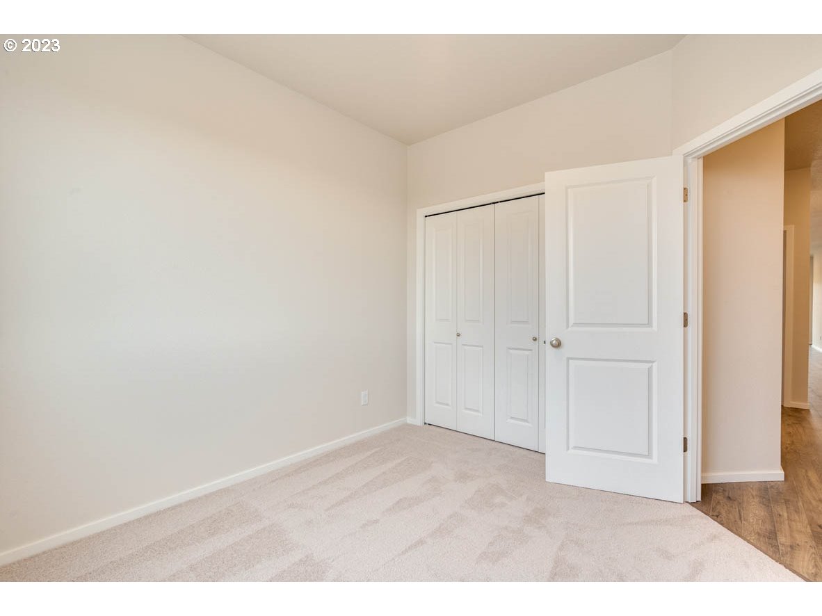 2686 Fenya Street Springfield, OR 97477 - Photo 18 of 20 a view of an empty room