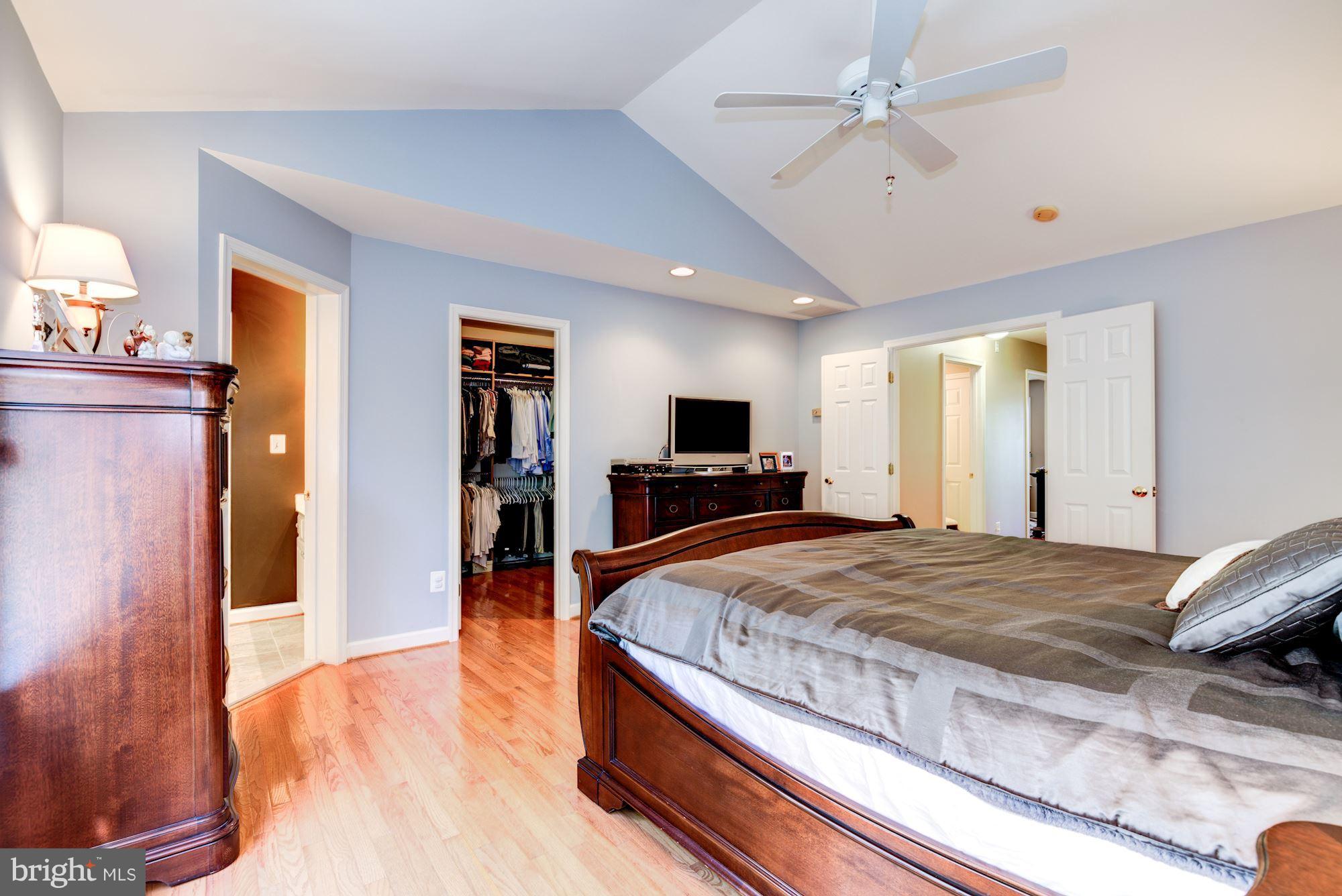 11193 Square Sail Court Reston, VA 20191 - Photo 15 of 30 Master Bedroom