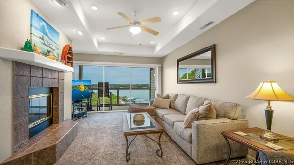 $319,500 | 72 Emerald Bay Drive, Unit 3A, Lake Ozark, MO 65049