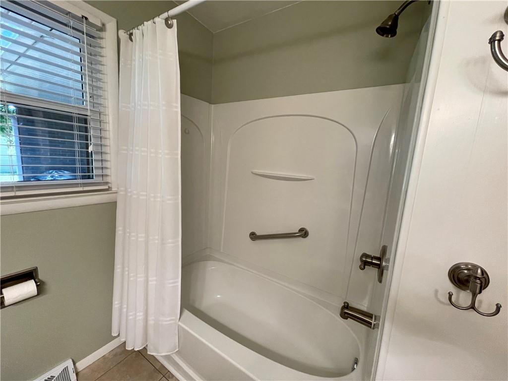 4655 North Riverside Drive Columbus, IN 47203 - Photo 21 of 39 Gallery Image 21