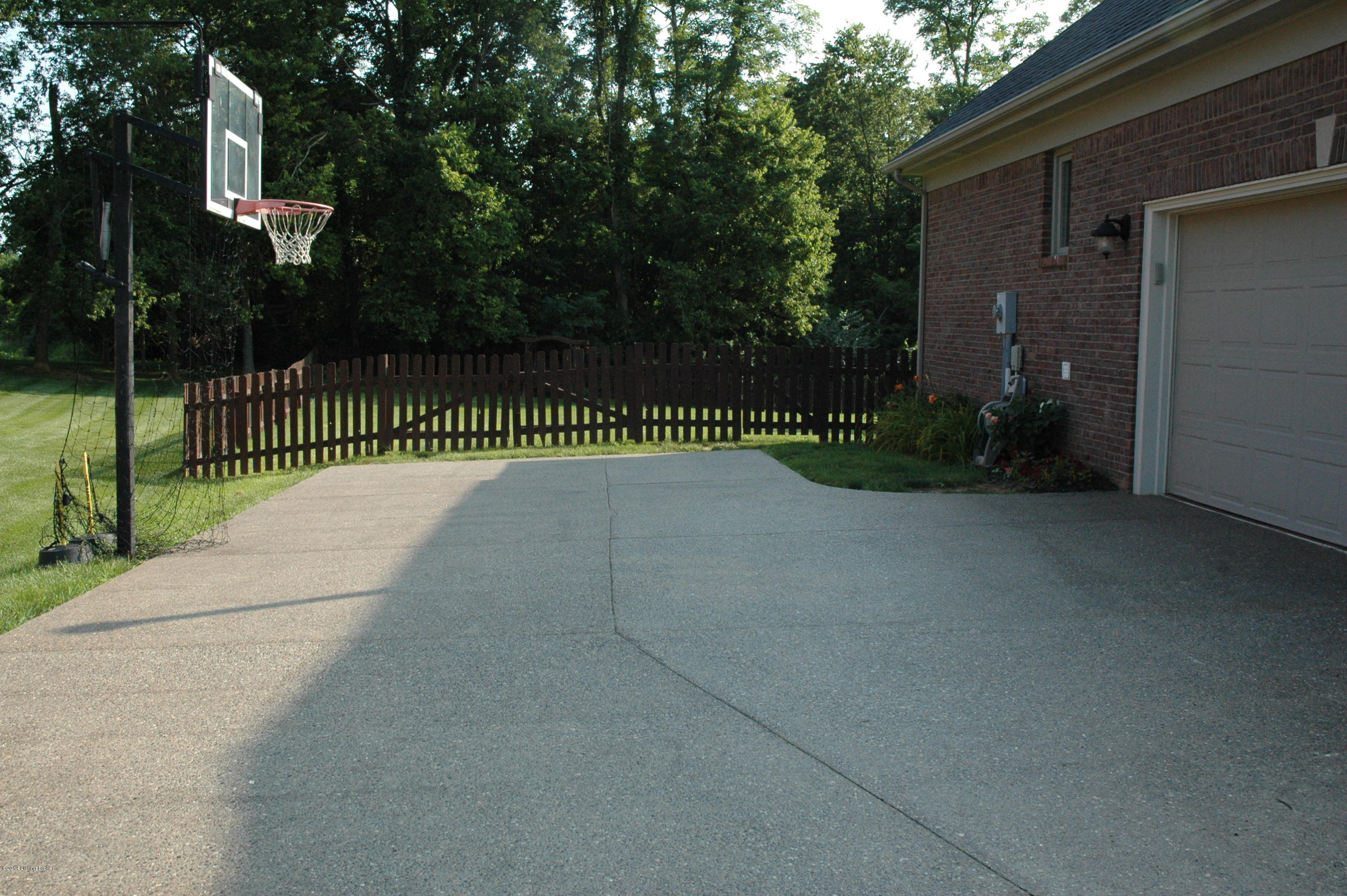 14016 Spring Mill Road Louisville, KY 40245 - Photo 36 of 39 Spacious Turn-around