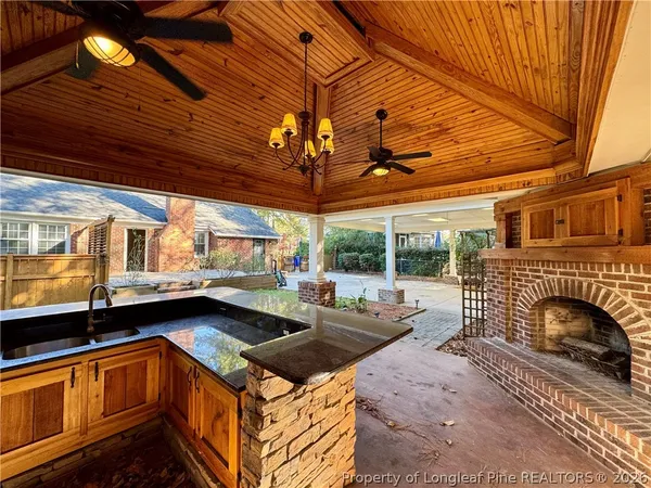 $2,350 | 2723 Huntington Road, Fayetteville, NC 28303