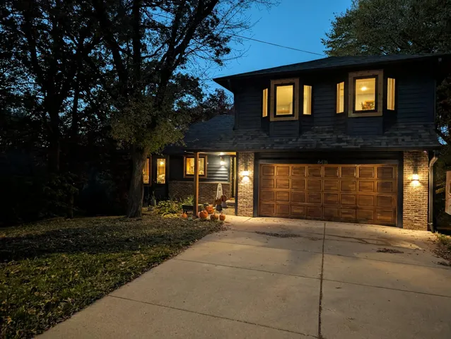 $489,000 | 6418 25th Street North, Oakdale, MN 55128