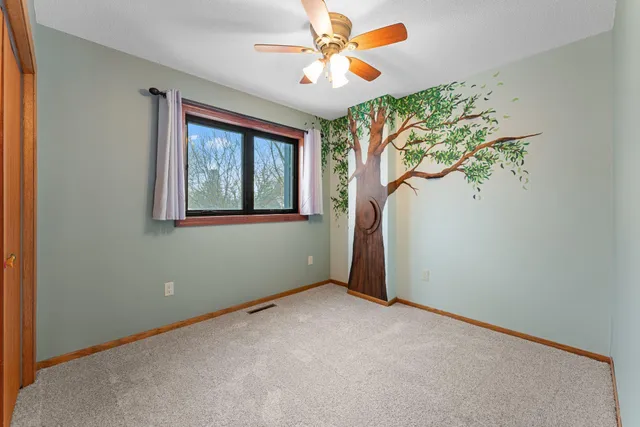 $489,000 | 6418 25th Street North, Oakdale, MN 55128