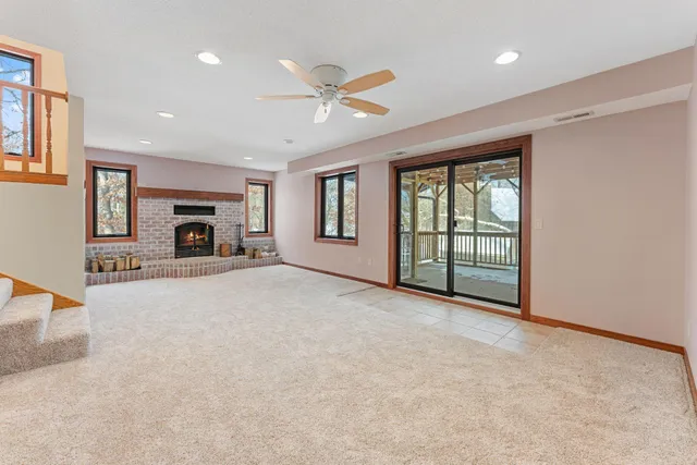 $489,000 | 6418 25th Street North, Oakdale, MN 55128