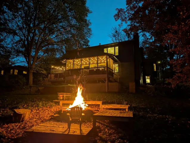 $489,000 | 6418 25th Street North, Oakdale, MN 55128