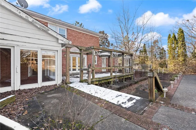 $450,000 | 6810 Appleleaf Lane, Sellersburg, IN 47172