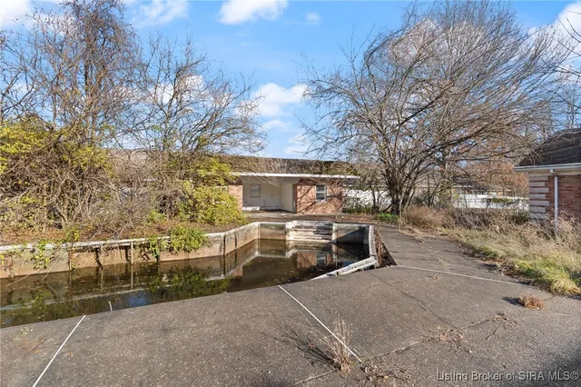 $450,000 | 6810 Appleleaf Lane, Sellersburg, IN 47172