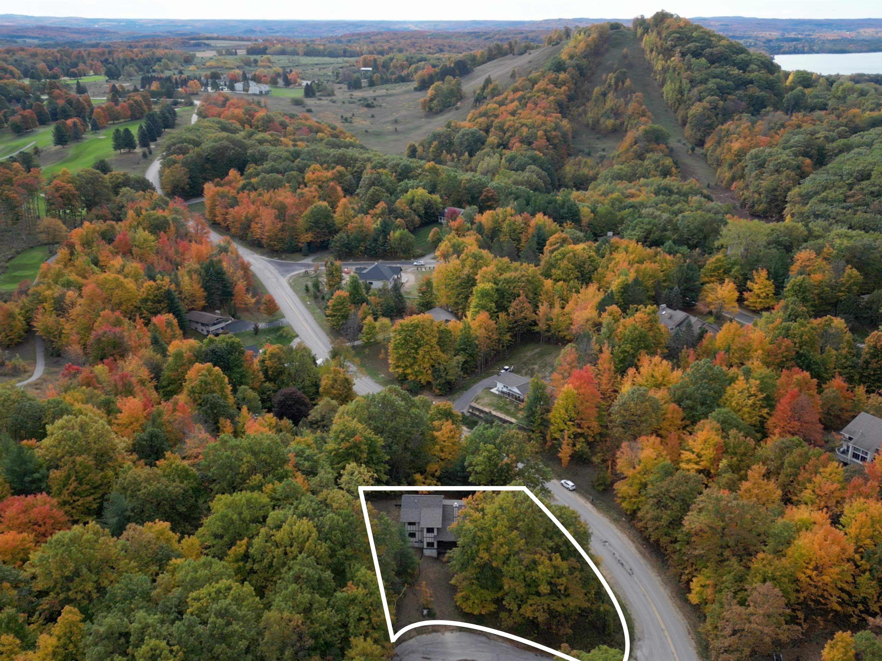 4099 South Sugar Loaf Mountain Road Cedar, MI 49621 - Photo 4 of 34